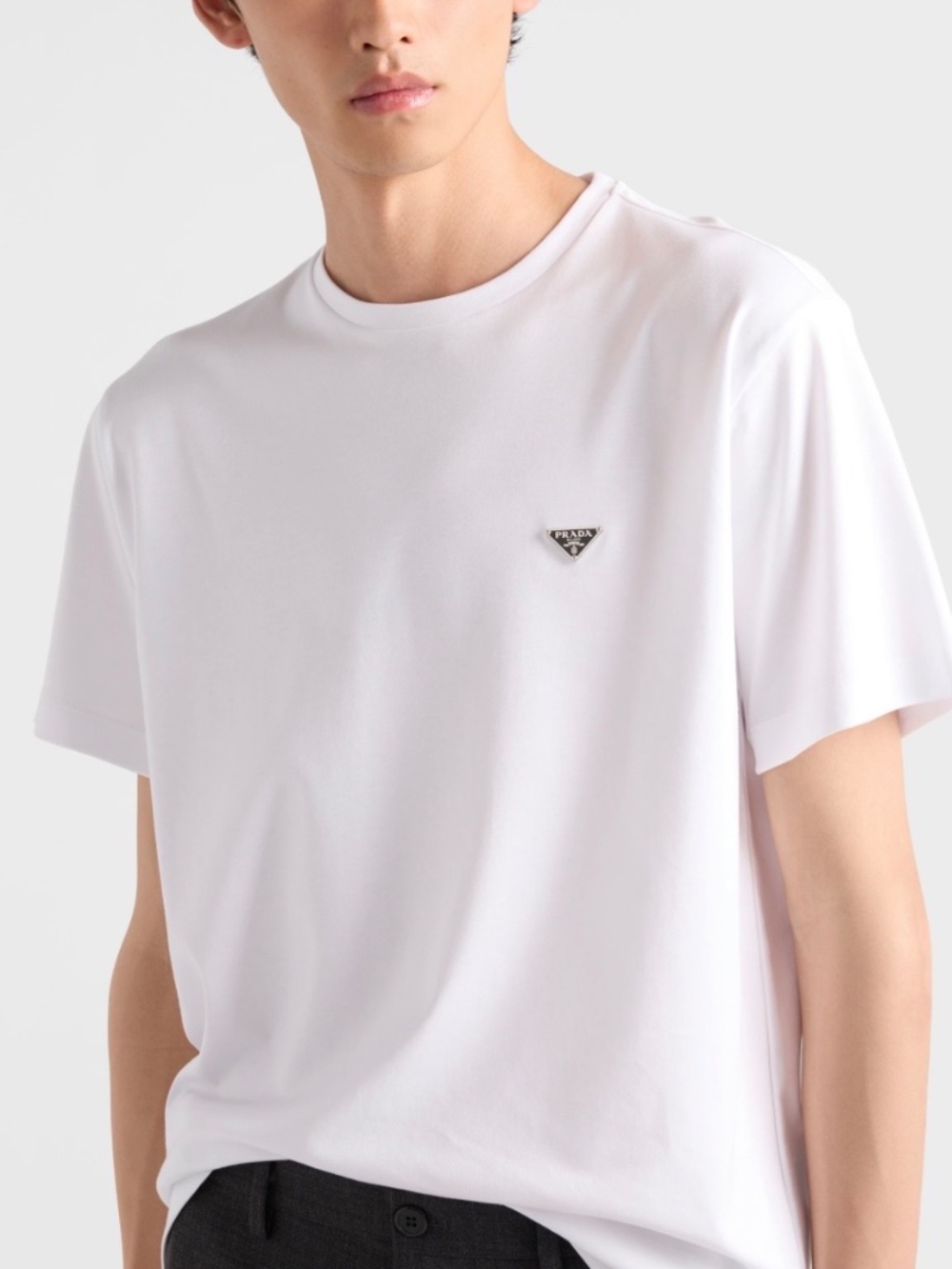 PRADA MEN'S WHITE COTTON T-SHIRT XL REGULAR FIT ENAMELED TRIANGLE LOGO EXCELLENT - Picture 1 of 6